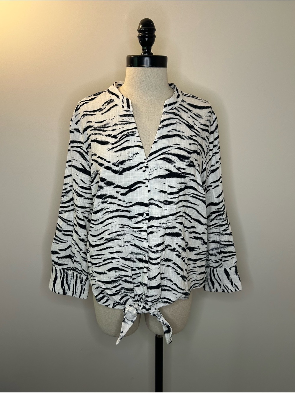 INC International Concepts Black Zebra Button Down Blouse Tie-Front Womens L